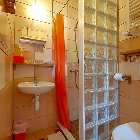 Hubertus Goscinne 3* سيينا